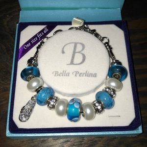 Bella Perlina bracelet.. brand new!